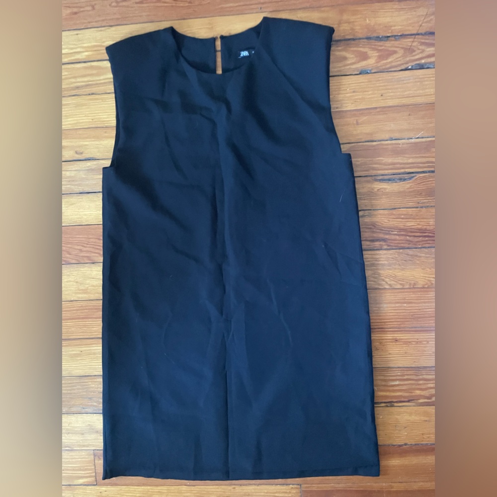Zara Black dress w/ Shoulder pads SzM